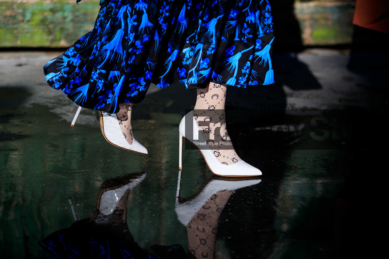 black dress, blue dress, floral printed dress, marine serre tights, white tights, monogrammed tights, white leather shoes, pump, high heels shoes, legs detail, shoes detail, close up detail, long dress, ruffle dress, marine serre dress, fashion week, frenchystyle, FW, jonathan paciullo, street style, PFW, PARIS, AUTUMN WINTER 2020-2021, FALL WINTER 2020-2021, FW 20-21, horizontal, detail, atmosphere details
