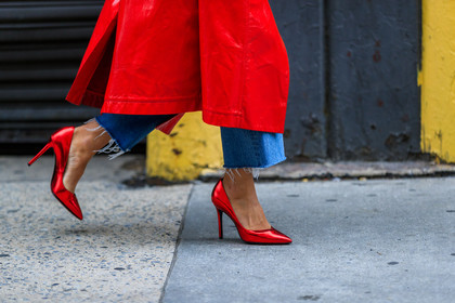 blue denim, denim pants, high heels, jeans, leather coat, leather shoes, red coat, red shoes, trench coat, trousers, street style, jonathan paciullo, FW, frenchystyle, fashion week, NYFW, NEW YORK, AUTUMN WINTER 2018-2019, AW 18-19, FALL WINTER 2018-2019, FW 18-19, atmosphere details, horizontal, detail, aimee song