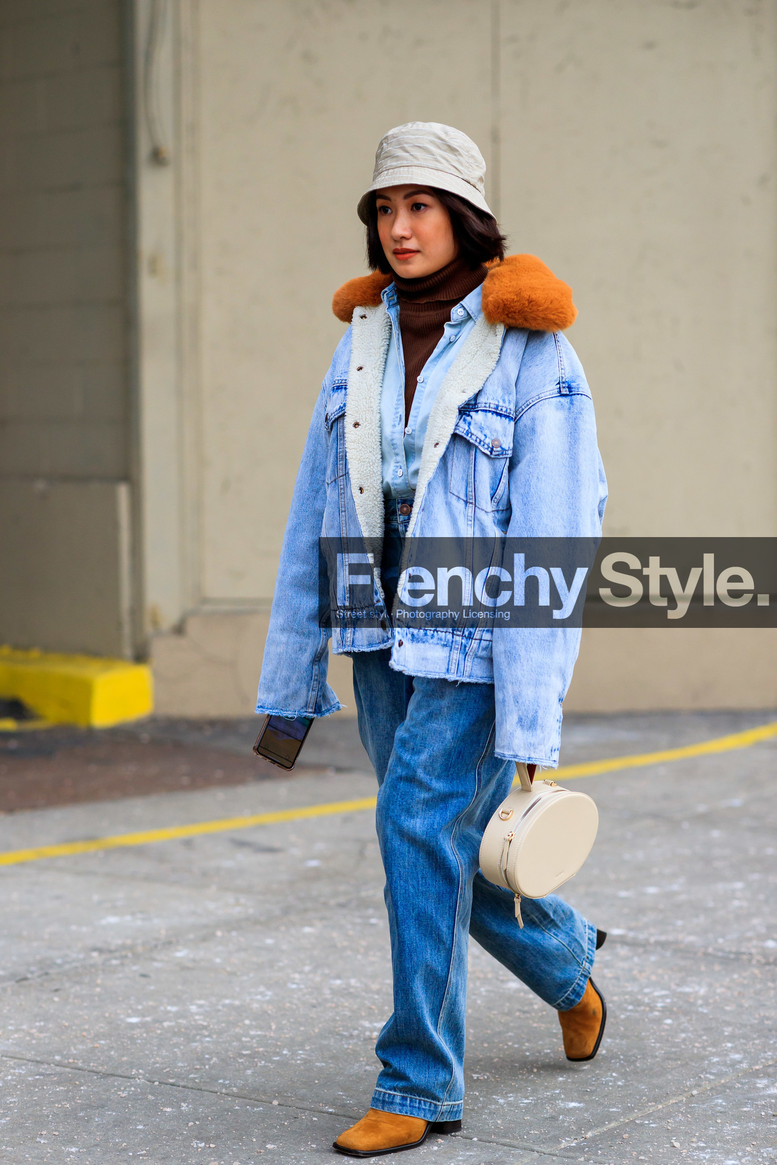 beige hat, blue denim, brown sweater, bucket hat, camel boots, denim jacket, denim pants, denim shirt, fur collar, jeans, leather bag, leather shoes, trousers, turtleneck sweater, white bag, street style, jonathan paciullo, frenchystyle, NYFW, NEW YORK, AUTUMN WINTER 2019-2020, AW 19-20, FALL WINTER 2019-2020, FW 19-20, fashion week, FW, vertical, full length