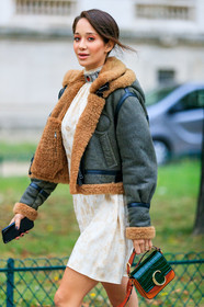 green leather jacket, green leather bombers, fur collar jacket, fur jacket, white dress, silk dress, high collar dress, strassed dress, brocart dress, mini dress, mini bag, chloe bag, golden buckle bag, green leather bag, camel leather bag, animal skin bag, fashion week, frenchystyle, FW, jonathan paciullo, street style, SPRING SUMMER 2020, SS 20, PFW, PARIS, vertical, atmosphere details, detail