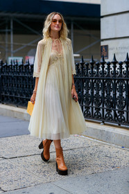 camel boots, hannah baxter, high heels, leather shoes, pleated dress, sunglasses, yellow bag, yellow dress, street style, jonathan paciullo, FW, frenchystyle, fashion week, NEW YORK, NYFW, SPRING SUMMER 2020, SS 20, vertical, full length
