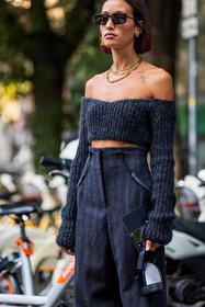 Alexandra Guerain, black bag, black sunglasses, crop top, fendi earrings, fendi look, gold necklace, grey knit, grey monochrome, grey pants, high waist pants, knitwear, large pants, mini bag, monochrome, necklace, off shoulder top, sunglasses, wool pants, wool top, fashion week, frenchystyle, FW, jonathan paciullo, street style, MFW, MILAN, SPRING SUMMER 2022, SS 22, vertical, atmosphere details, detail