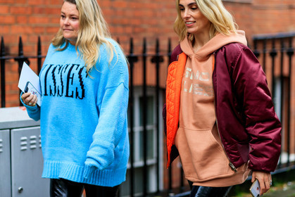 black pants, blue sweater, bomber jacket, bordeaux, burgundy, hoodie, leather pants, pink sweater, printed sweater, red jacket, trousers, LONDON, LFW, fashion week, frenchystyle, FW, jonathan paciullo, street style, AUTUMN WINTER 2019-2020, AW 19-20, FW 19-20, FALL WINTER 2019-2020, horizontal, atmosphere details, detail