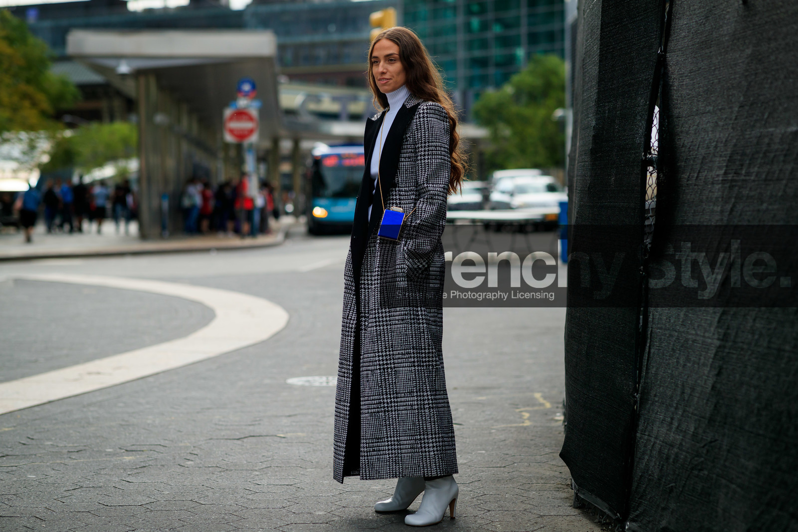 blue bag, checked, erika boldrin, graphic jacket, grey coat, high heels, houndstooth pattern, leather shoes, mini bag, plaid, printed jacket, turtleneck sweater, white shoes, white sweater, street style, jonathan paciullo, FW, frenchystyle, fashion week, NEW YORK, NYFW, SPRING SUMMER 2020, SS 20, horizontal, atmosphere details, full length