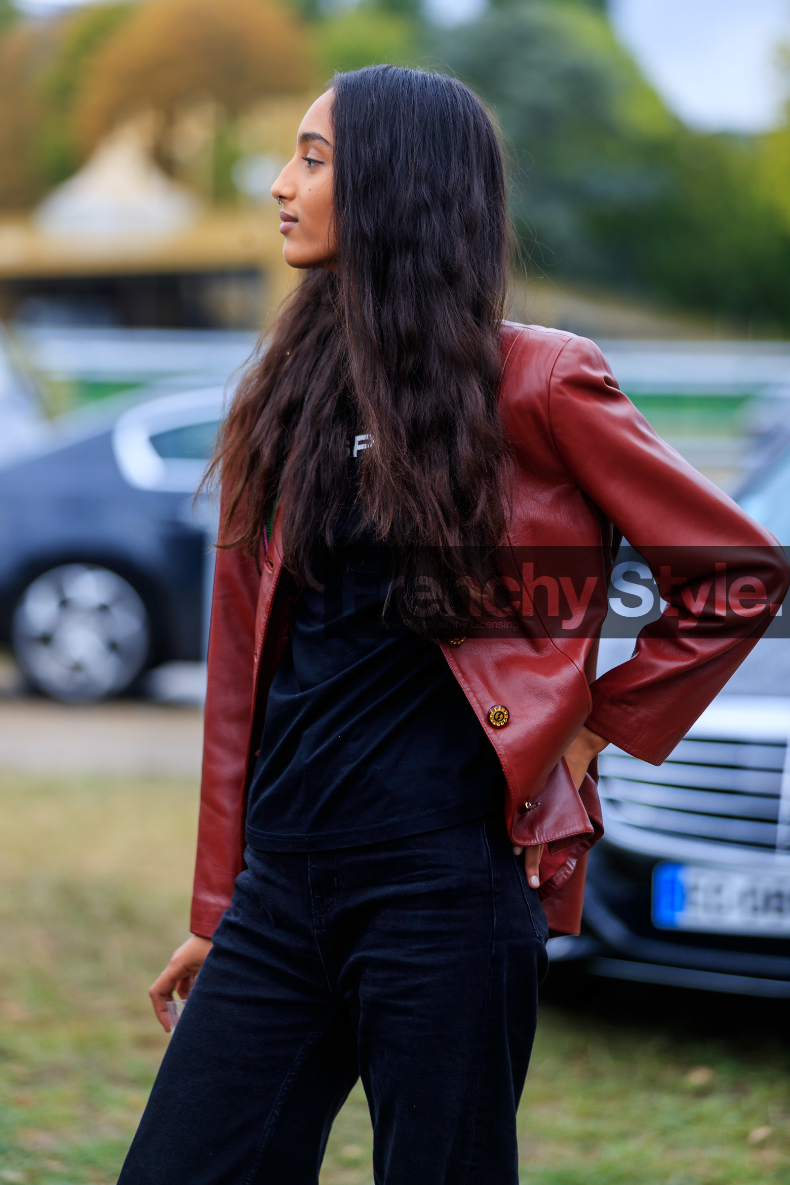 model, red leather jacket, black t-shirt, black jeans, denim, fashion week, frenchystyle, FW, jonathan paciullo, street style, SPRING SUMMER 2020, SS 20, PFW, PARIS, vertical, atmosphere details, detail