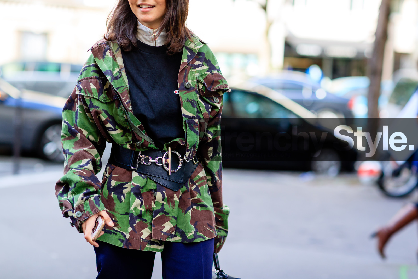 atmosphere details, black belt, camo jacket, camouflage, detail, fashion week, frenchystyle, FW, green jacket, horizontal, jonathan paciullo, leather belt, military jacket, PARIS, PFW, printed jacket, SPRING SUMMER 2017, SS 17, street style, trousers