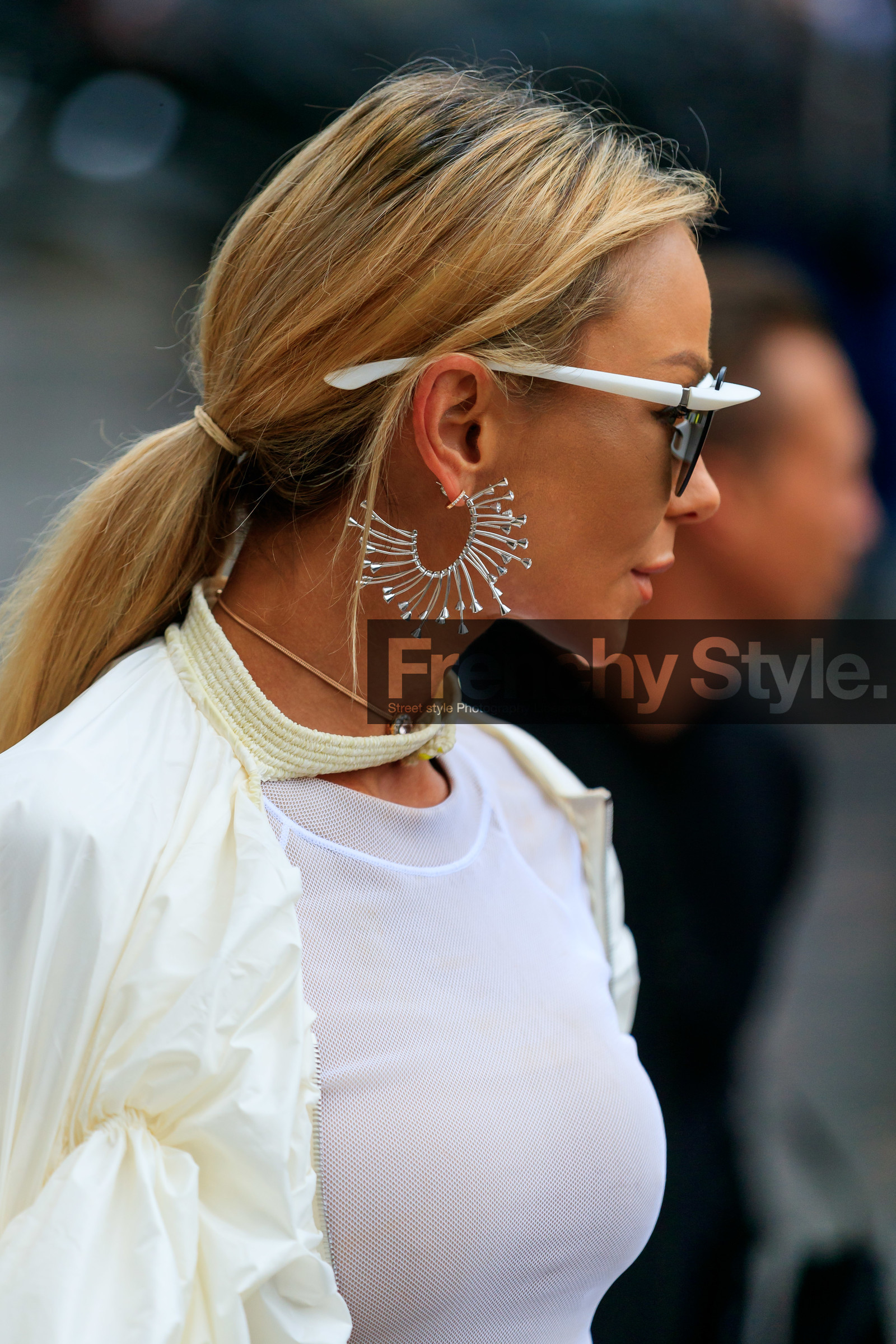 white sunglasses, white top, white jacket, balloon sleeves, technical fabric top, silvered earrings, diamond earrings, hoop earrings, big earrings, close up detail, fashion week, frenchystyle, FW, jonathan paciullo, street style, SPRING SUMMER 2020, SS 20, PFW, PARIS, vertical, atmosphere details, detail