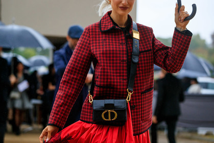 close up detail, red jacket, black jacket, checked jacket, crossbody bag, black leather bag, dior bag, dior total look, 30 montaigne bag, fashion week, frenchystyle, FW, jonathan paciullo, street style, SPRING SUMMER 2020, SS 20, PFW, PARIS, horizontal, atmosphere details, detail