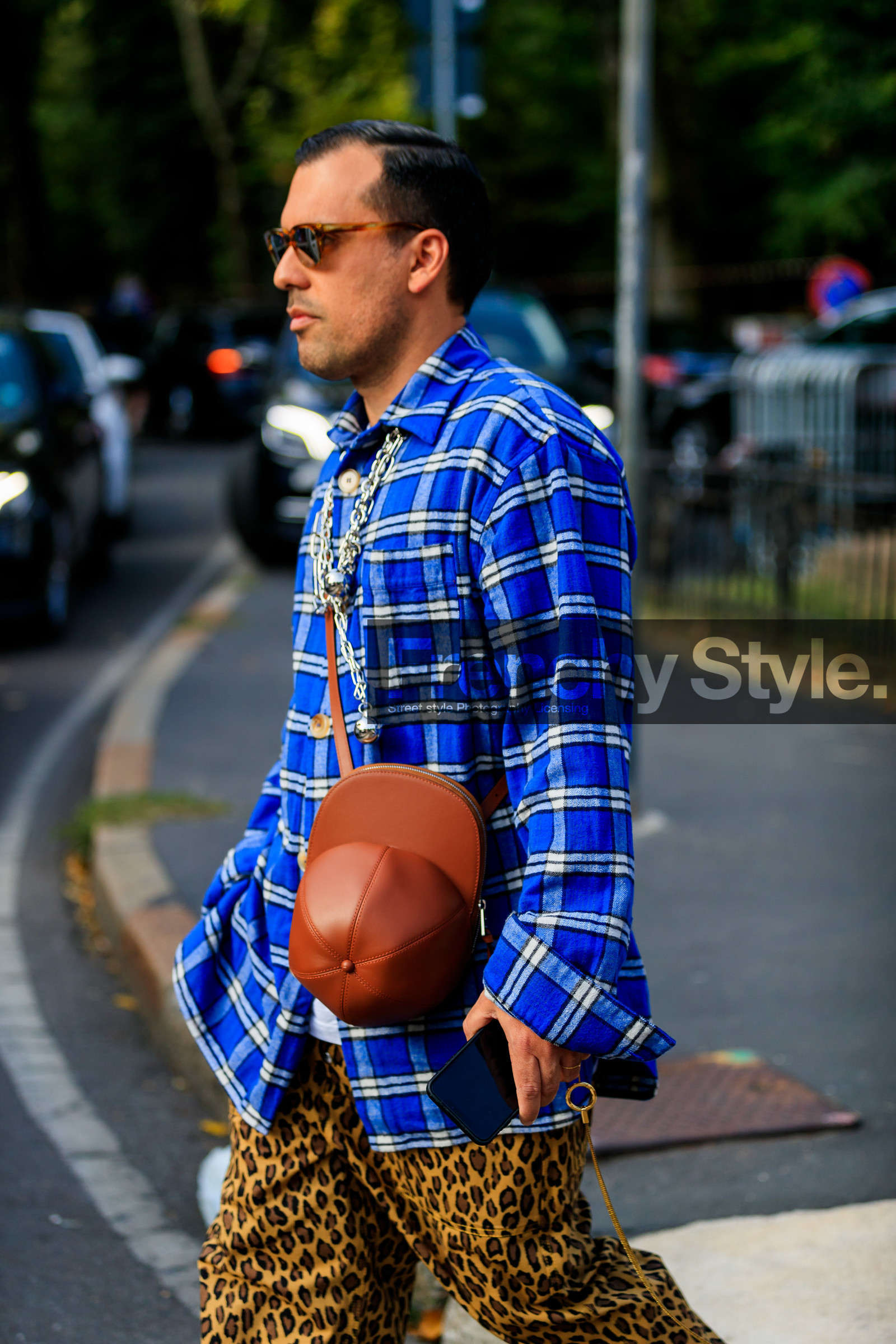 j w anderson bag, camel leather bag, crossbody bag, blue shirt, checked shirt, animal print pants, leopard printed pants, yellow pants, fashion week, frenchystyle, FW, jonathan paciullo, street style, vertical, atmosphere details, detail, MFW, MILAN, SPRING SUMMER 2020, SS 20