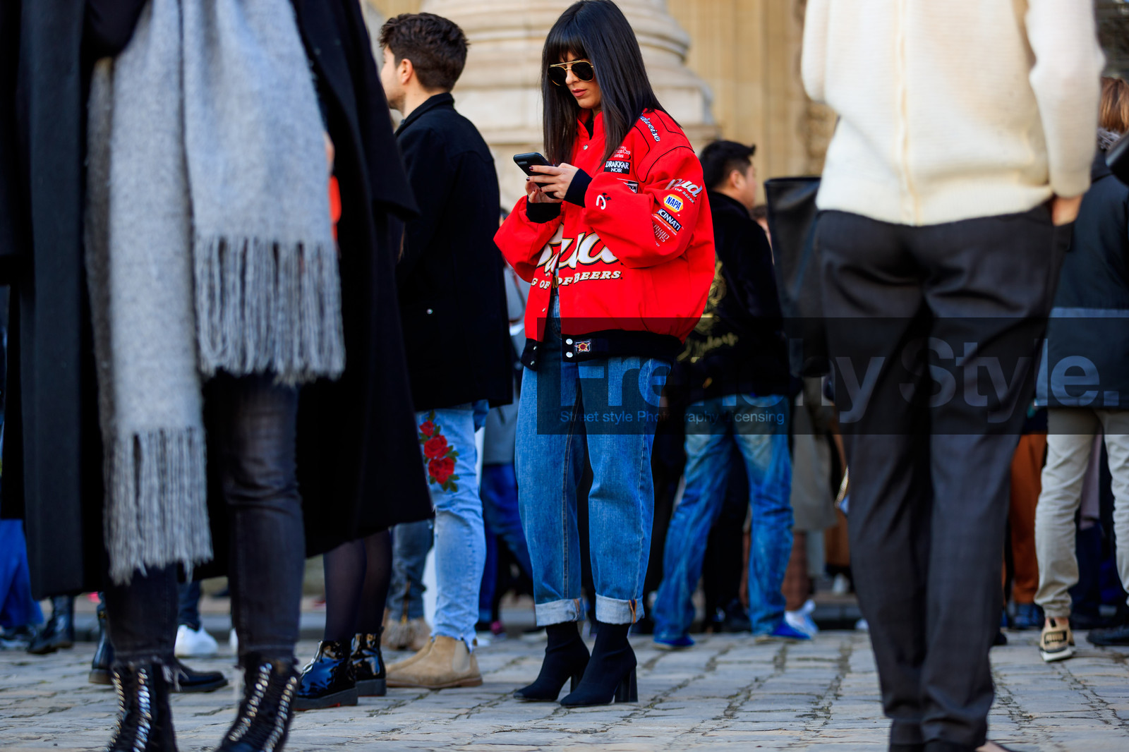 black shoes, blue denim, denim pants, embroideries, graphic jacket, high heels, jeans, leather shoes, printed jacket, red jacket, sunglasses, trousers, street style, jonathan paciullo, FW, frenchystyle, fashion week, PFW, PARIS, AUTUMN WINTER 2018-2019, FALL WINTER 2018-2019, FW 18-19, horizontal, atmosphere details