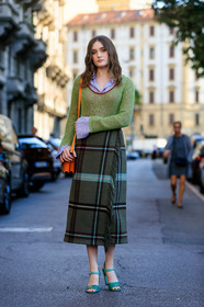 striped shirt, green pullover, low necked pullover, tight pullover, orange leather bag, checked skirt, plaid skirt, wrap skirt, kaki skirt, fringe skirt, long skirt, green leather sandals, high heels sandals, open toe shoes, fashion week, frenchystyle, FW, jonathan paciullo, street style, vertical, full length, MFW, MILAN, SPRING SUMMER 2020, SS 20