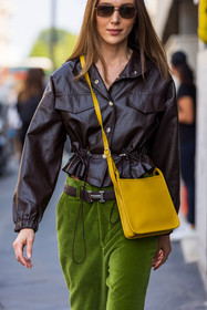 brown jacket, crossbody bag, fitted waist, green pants, hermes belt, large pants, leather belt, leather jacket, longchamp bag, Mary Leest, sunglasses, velvet pants, yellow bag, fashion week, frenchystyle, FW, jonathan paciullo, street style, MFW, MILAN, SPRING SUMMER 2022, SS 22, vertical, atmosphere details, detail