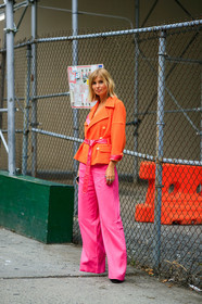 black shoes, leather shoes, orange jacket, pink pants, trousers, xnenia adonts, street style, jonathan paciullo, FW, frenchystyle, fashion week, NEW YORK, NYFW, SPRING SUMMER 2020, SS 20, vertical, full length