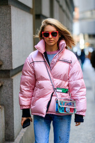 blue denim, chanel handbag, denim pants, down jacket, graphic bag, jeans, jessica minkoff, leather bag, pink coat, prada, printed bag, sunglasses, transparent bag, trousers, street style, jonathan paciullo, frenchystyle, NYFW, NEW YORK, AUTUMN WINTER 2019-2020, AW 19-20, FALL WINTER 2019-2020, FW 19-20, fashion week, FW, vertical, atmosphere details, detail