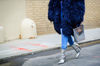 blue denim, blue fur coat, denim pants, high heels, jeans, leather bag, leather shoes, shiny bag, shiny boots, silver bag, silver shoes, trousers, street style, jonathan paciullo, FW, frenchystyle, fashion week, NYFW, NEW YORK, AUTUMN WINTER 2018-2019, AW 18-19, FALL WINTER 2018-2019, FW 18-19, atmosphere details, horizontal, detail, Charlotte Groeneveld