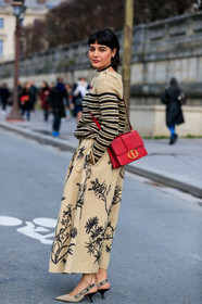 maria bernad, beige skirt, beige pullover, long skirt, striped pullover, black skirt, black pullover, floral printed skirt, dior bag, dior pullover, dior skirt, dior total look, crossbody bag, red leather bag, 30 montaigne bag, beige shoes, sling back shoes, kitten heels shoes, dior shoes, fashion week, frenchystyle, FW, jonathan paciullo, street style, PFW, PARIS, AUTUMN WINTER 2020-2021, FALL WINTER 2020-2021, FW 20-21, vertical, full length