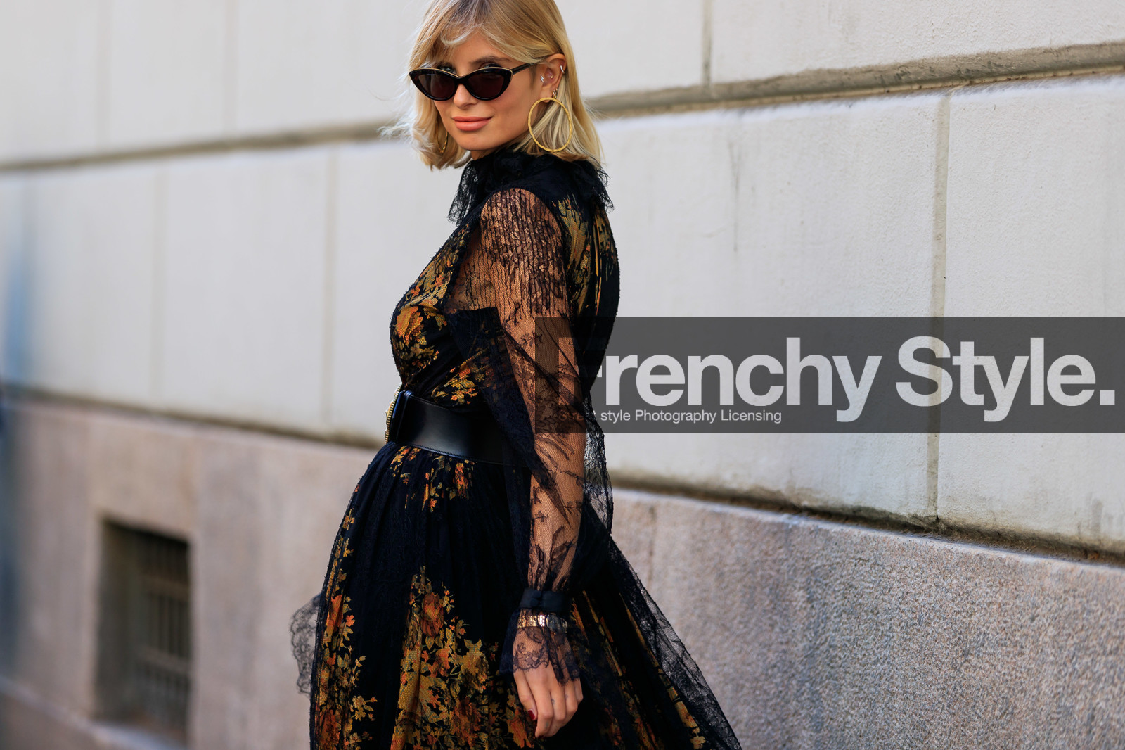 XENIA ADONTS, xnenia adonts, etro look, etro dress, etro belt, black dress, black sunglasses, black leather belt, belted dress, butterfly sunglasses, long dress, long sleeves dress, laced dress, floral printed dress, tulle dress, fashion week, frenchystyle, FW, jonathan paciullo, street style, horizontal, atmosphere details, detail, MFW, MILAN, SPRING SUMMER 2020, SS 20