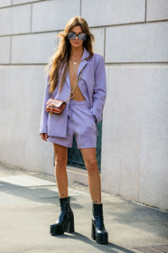 clara berry, louis vuitton sunglasses, mirror sunglasses, lilac jacket, lilac suits, lilac shorts, crossbody bag, chain strap bag, brown leather bag, black leather boots, big sole boots, fashion week, frenchystyle, FW, jonathan paciullo, street style, vertical, full length, MFW, MILAN, SPRING SUMMER 2020, SS 20