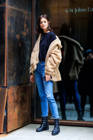 beige coat, black shoes, black sweater, blue denim, denim pants, jeans, leather shoes, off the shoulder, shearling, trousers, street style, jonathan paciullo, FW, frenchystyle, fashion week, NYFW, NEW YORK, AUTUMN WINTER 2018-2019, AW 18-19, FALL WINTER 2018-2019, FW 18-19, vertical, full length, model