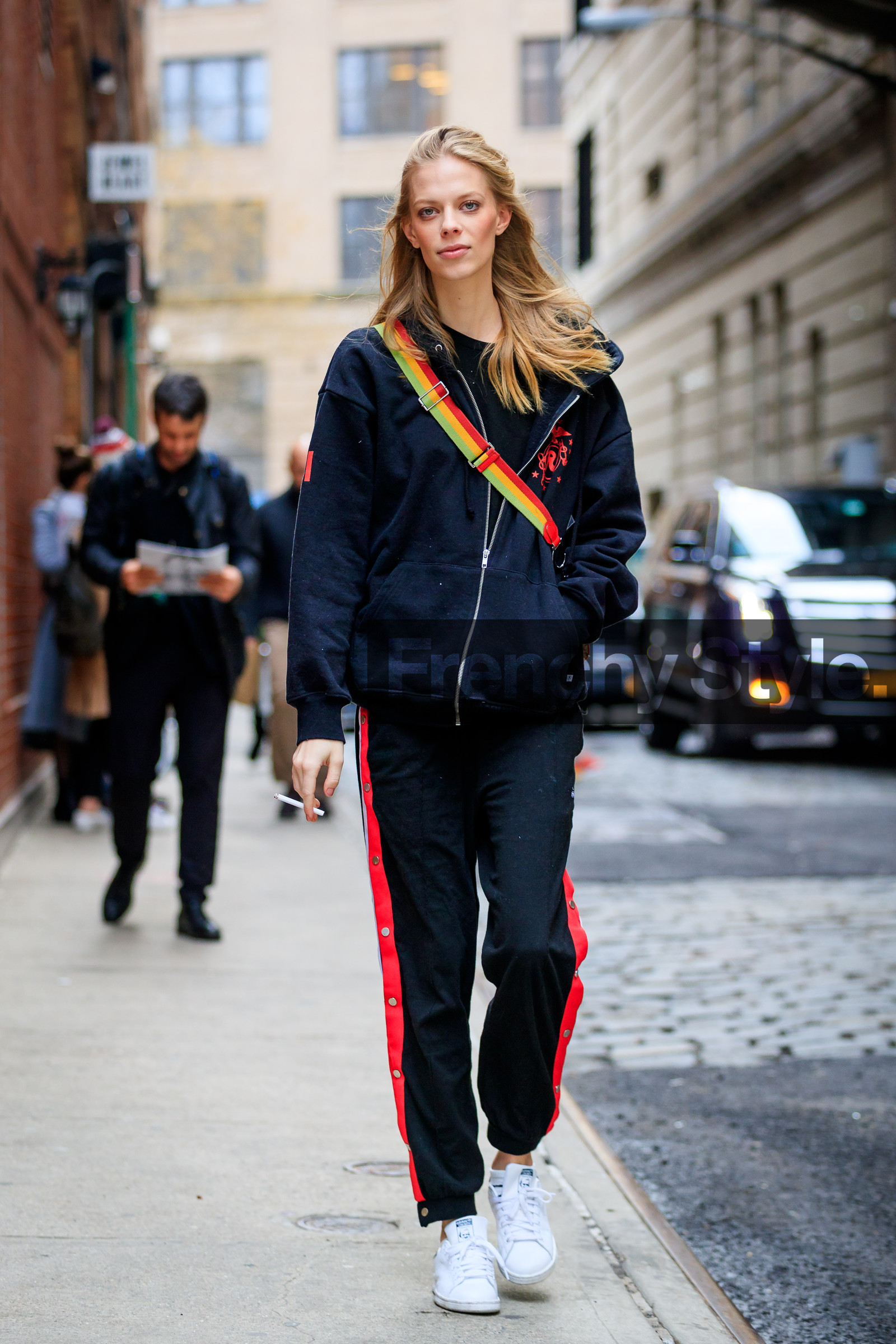 black pants, black sweater, hoodie, leather shoes, streetwear, sweatpants, trousers, white shoes, white sneakers, street style, jonathan paciullo, FW, frenchystyle, fashion week, NYFW, NEW YORK, AUTUMN WINTER 2018-2019, AW 18-19, FALL WINTER 2018-2019, FW 18-19, vertical, full length, model, lexi boling