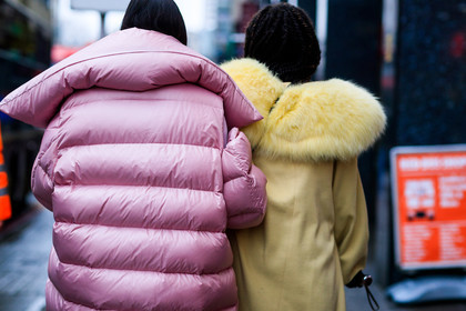 down jacket, fur collar, pink jacket, yellow fur, yellow jacket, street style, jonathan paciullo, FW, frenchystyle, fashion week, LFW, LONDON, AUTUMN WINTER 2018-2019, AW 18-19, FALL WINTER 2018-2019, FW 18-19, horizontal, atmosphere details, detail