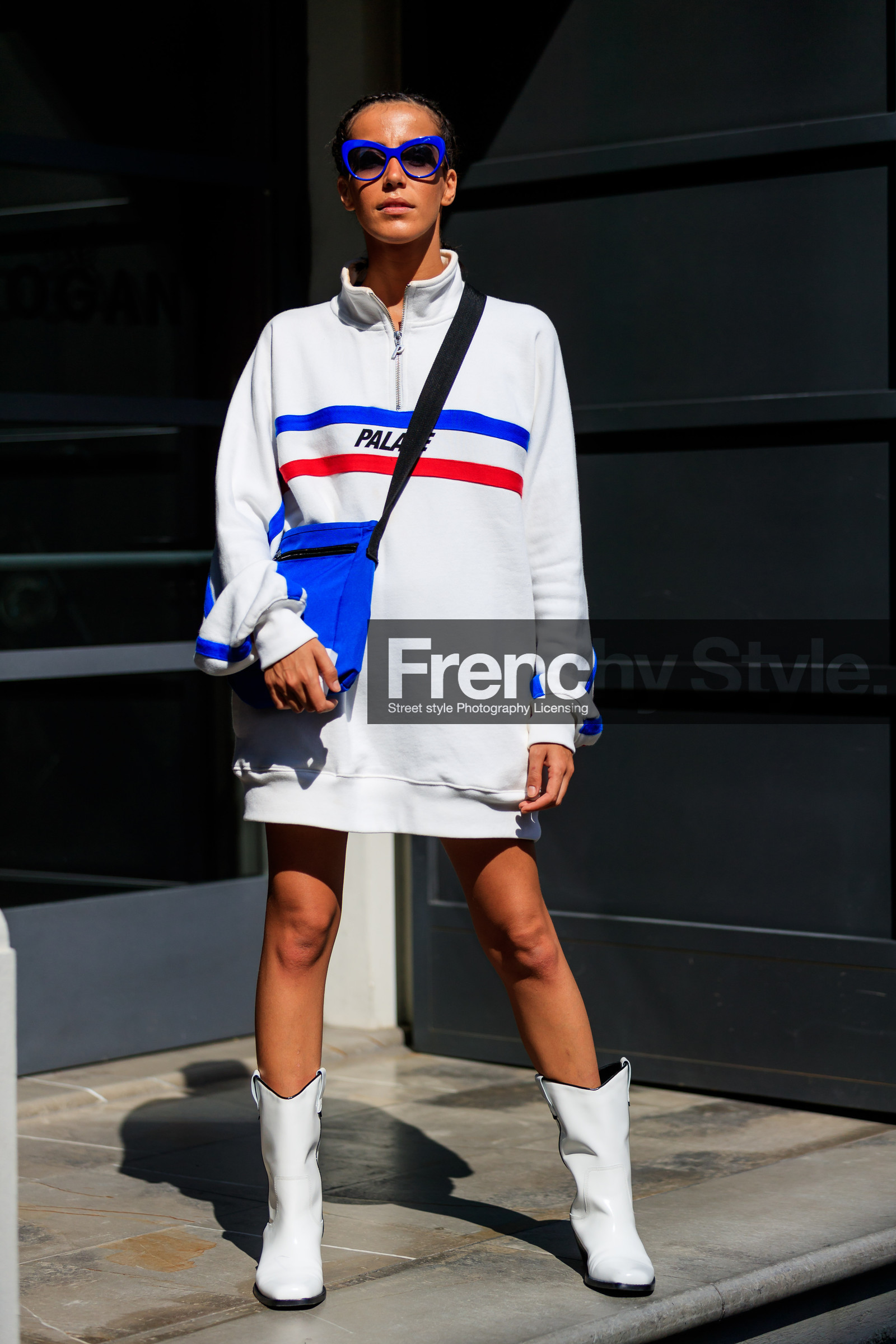 blue bag, graphic jacket, leather bag, leather shoes, oversize, printed jacket, sunglasses, white boots, white sweater, street style, jonathan paciullo, FW, frenchystyle, fashion week, MFW, MILAN, SPRING SUMMER 2019, SS 19, vertical, full length