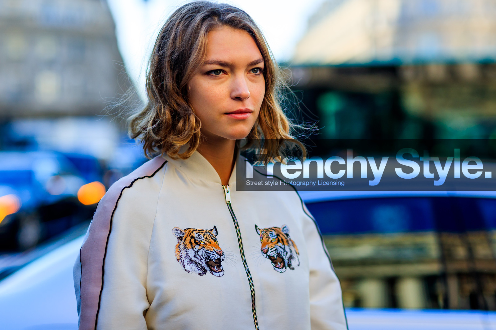 animal print, arizona muse, atmosphere details, bomber jacket, detail, fashion week, frenchystyle, FW, horizontal, jonathan paciullo, PARIS, PFW, SPRING SUMMER 2017, SS 17, street style, white jacket