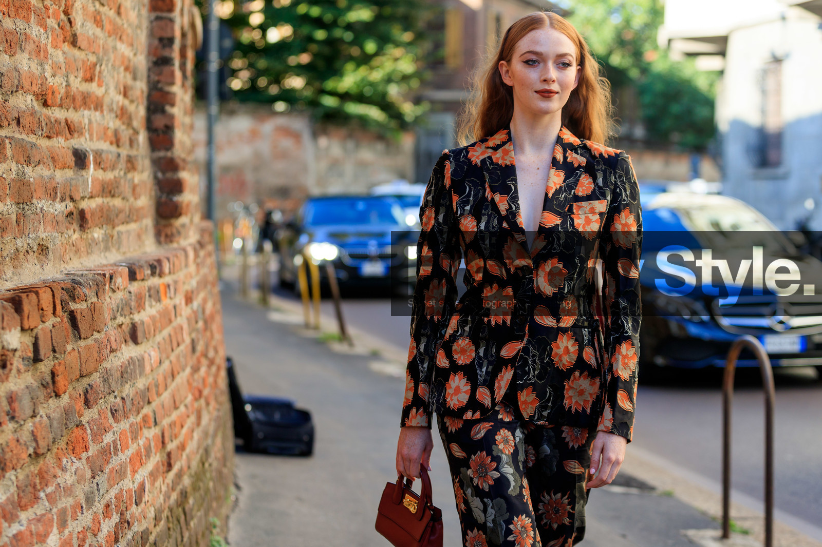 larsen thompson, ferragamo bag, hand bag, mini bag, brown leather bag, floral print jacket, floral printed pants, floral printed suits, black suits, black jacket, black pants, fashion week, frenchystyle, FW, jonathan paciullo, street style, horizontal, atmosphere details, detail, MFW, MILAN, SPRING SUMMER 2020, SS 20