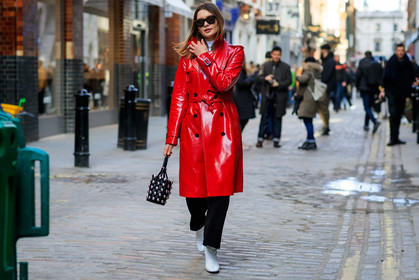 alexander wang, black bag, black pants, graphic bag, high heels, leather bag, leather coat, leather shoes, red coat, studs, sunglasses, trench coat, trousers, white boots, street style, jonathan paciullo, FW, frenchystyle, fashion week, LFW, LONDON, AUTUMN WINTER 2018-2019, AW 18-19, FALL WINTER 2018-2019, FW 18-19, horizontal, atmosphere details, full length