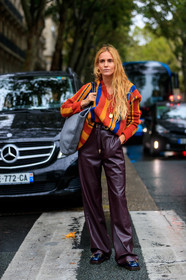 blanca miro scrimieri, red pullover, orange pullover, blue pullover, yellow pullover, low necked pullover, burgundy leather pants, long necklace, golden necklace, loose pants, flare pants, navy blue leather boots, big sole boots, light grey bag, big bag, shopping bag, hoop earrings, golden earrings, belted pants, fashion week, frenchystyle, FW, jonathan paciullo, street style, SPRING SUMMER 2020, SS 20, PFW, PARIS, vertical, full length