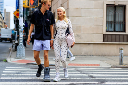 black sneakers, black top, blue shorts, graphic jumpsuit, graphic pants, leather bag, leather shoes, marine serre, pink bag, printed jumpsuit, printed pants, trousers, white jumpsuit, white shoes, white sneakers, street style, jonathan paciullo, FW, frenchystyle, fashion week, NEW YORK, NYFW, SPRING SUMMER 2020, SS 20, horizontal, atmosphere details, detail
