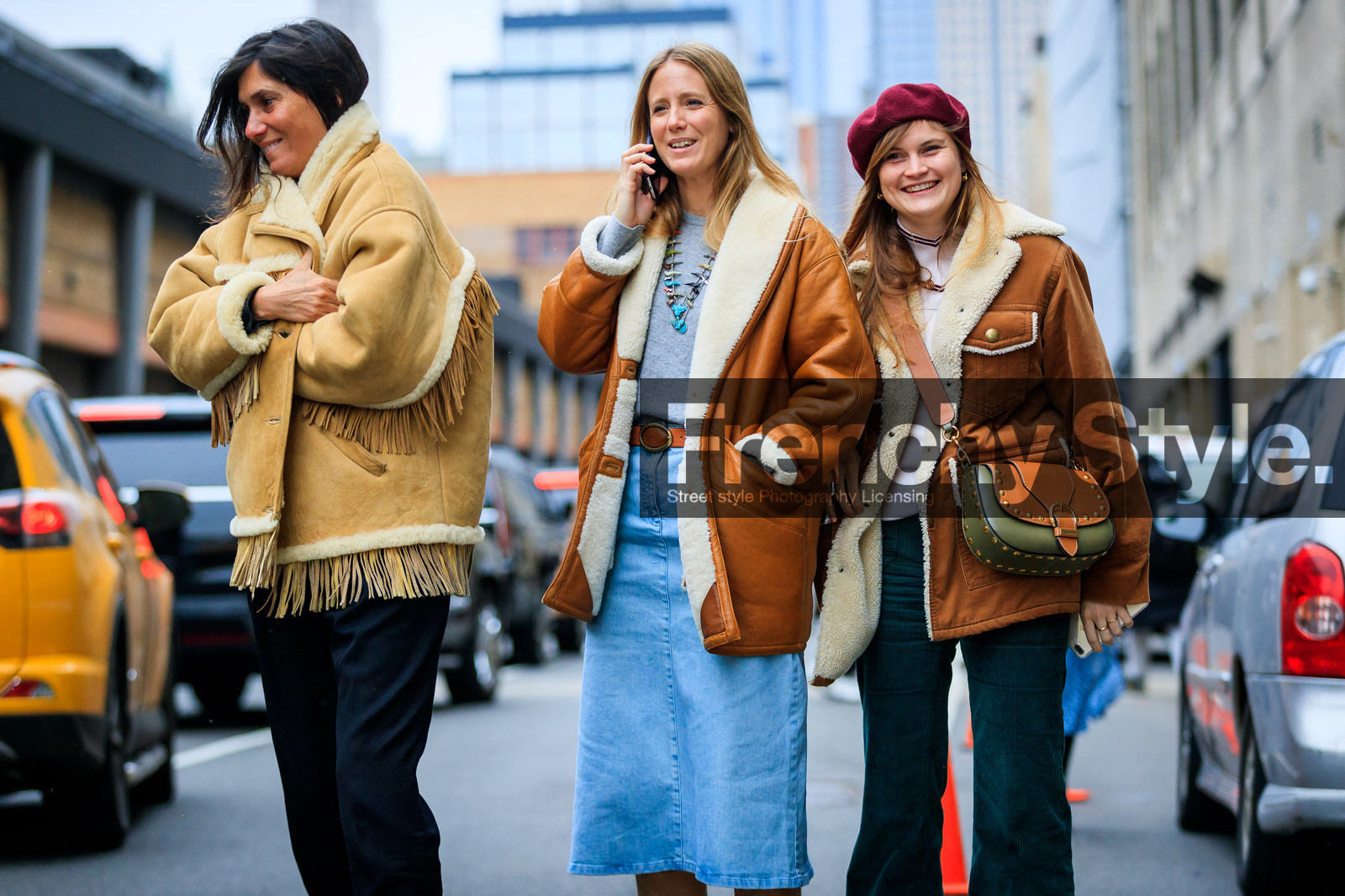 beige jacket, black pants, blue denim, brown belt, camel jacket, denim skirt, fringes, grey sweater, leather bag, leather jacket, necklace, shearling, brown bag, brown jacket, corduroy, emerald, green bag, green pants, leather bag, marc jacobs, red hat, shearling, studs, trousers, street style, jonathan paciullo, FW, frenchystyle, fashion week, NYFW, NEW YORK, AUTUMN WINTER 2018-2019, AW 18-19, FALL WINTER 2018-2019, FW 18-19, atmosphere details, horizontal, detail, eugenie trochu, jennifer neyt, Emmanuelle Alt