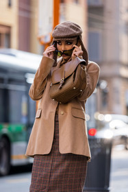 bag, beige blazer, beret, brown cap, brown monochrome, brown shirt, camel bag, check, chevron print, hat, Karina Nigay, leather bag, maxmara total look, monochrome, print skirt, tartan skirt, sunglasses, oversize sunglasses, wool blazer, fashion week, frenchystyle, FW, jonathan paciullo, street style, MFW, MILAN, SPRING SUMMER 2022, SS 22, vertical, atmosphere details, detail