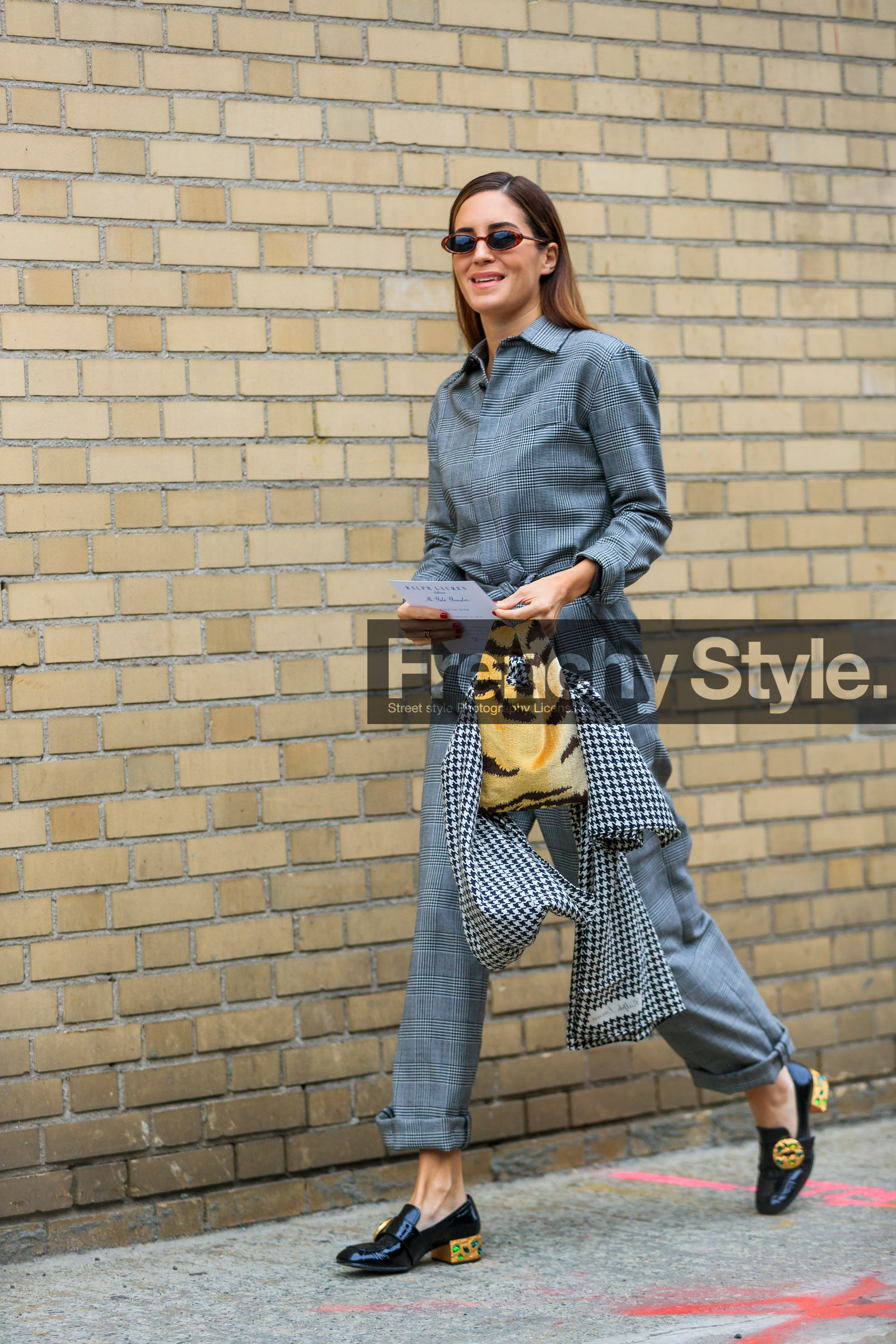 beige bag, black shoes, check jumpsuit, checked, golden details, graphic bag, graphic jacket, graphic jumpsuit, graphic pants, grey jumpsuit, high heels, houndstooth pattern, jewellery, leather bag, leather shoes, plaid, printed bag, printed jacket, printed jumpsuit, printed pants, ralph lauren, sunglasses, trousers, varnished leather shoes, zebra, street style, jonathan paciullo, FW, frenchystyle, fashion week, NYFW, NEW YORK, AUTUMN WINTER 2018-2019, AW 18-19, FALL WINTER 2018-2019, FW 18-19, vertical, full length, gala gonzalez