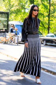 jiyoung kim, navy blue dress, white dress, striped dress, long dress, knit dress, knitwear, long sleeves dress, belted dress, black leather belt, multi belt, black sunglasses, butterfly sunglasses, white leather slippers, high heels slippers, fashion week, frenchystyle, FW, jonathan paciullo, street style, vertical, full length, MFW, MILAN, SPRING SUMMER 2020, SS 20
