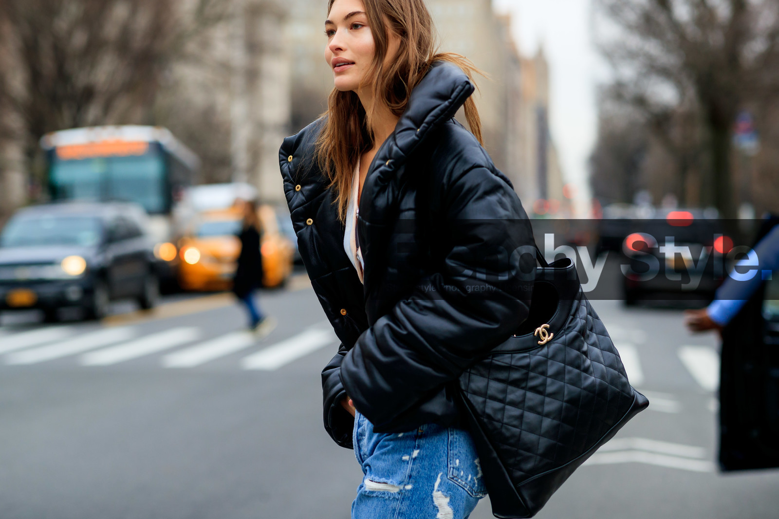 black bag, black jacket, blue denim, denim pants, down jacket, Grace Elizabeth, jeans, leather bag, model, trousers, street style, jonathan paciullo, frenchystyle, NYFW, NEW YORK, AUTUMN WINTER 2019-2020, AW 19-20, FALL WINTER 2019-2020, FW 19-20, FW, fashion week, atmosphere details, horizontal, detail
