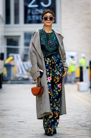 brown bag, chloé, floral, flowers, graphic pants, graphic shirt, green shirt, grey coat, headband, leather bag, marni, multicolor pants, printed pants, printed shirt, sunglasses, trousers, street style, jonathan paciullo, FW, frenchystyle, fashion week, LFW, LONDON, AUTUMN WINTER 2018-2019, AW 18-19, FALL WINTER 2018-2019, FW 18-19, vertical, full length