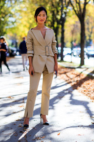 beige jacket, beige pants, fashion week, frenchystyle, full length, FW, high heels, jonathan paciullo, leather shoes, nicole warne, off the shoulder, PARIS, PFW, SPRING SUMMER 2017, SS 17, street style, tone on tone, total look beige, transparent shoes, trousers, vertical
