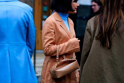 blazer, blue top, camel bag, leather bag, maria bernad, orange jacket, trousers, LONDON, LFW, fashion week, frenchystyle, FW, jonathan paciullo, street style, AUTUMN WINTER 2019-2020, AW 19-20, FW 19-20, FALL WINTER 2019-2020, horizontal, atmosphere details, detail