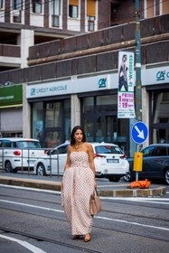 bag, Bettina Looney, brown heels, bustier, bustier dress, color, dress, gold necklace, leather bag, necklace, nude bag, oversize, print, printed dress, fashion week, frenchystyle, FW, jonathan paciullo, street style, MFW, MILAN, SPRING SUMMER 2022, SS 22, vertical, full length