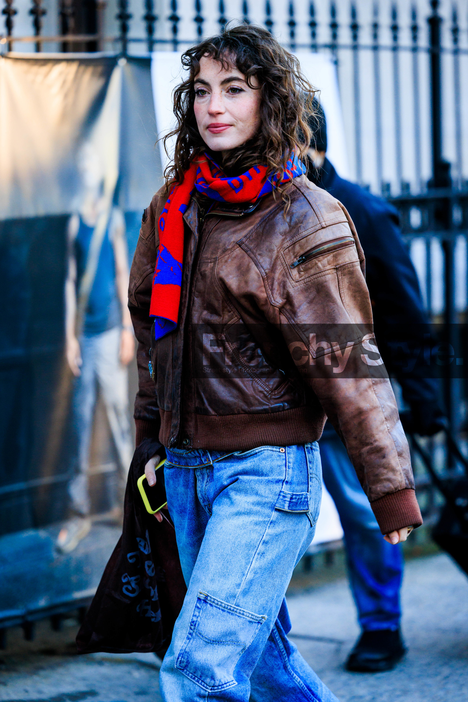 details, red scarf, brown bomber jacket, leather bomber jacket, cargo denim, cargo jeans, vitnage jacket, curls, fashion week, frenchystyle, FW, jonathan paciullo, street style, NYFW, NEW YORK, AUTUMN WINTER 2022-2023, FALL WINTER 2022_2023, FW 22-23, vertical, atmosphere details