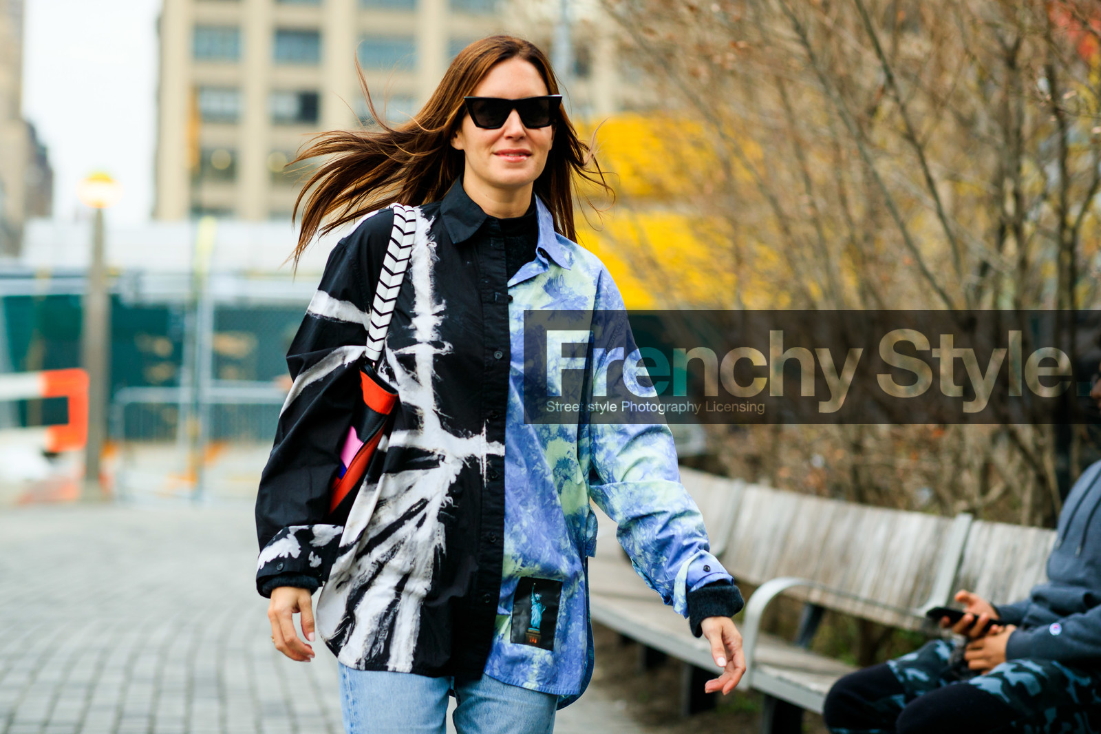 black shirt, blue denim, blue shirt, denim pants, gala gonzalez, graphic bag, graphic jacket, graphic shirt, jeans, leather bag, printed bag, printed jacket, printed shirt, proenza schouler, red bag, sunglasses, trousers, street style, jonathan paciullo, frenchystyle, NYFW, NEW YORK, AUTUMN WINTER 2019-2020, AW 19-20, FALL WINTER 2019-2020, FW 19-20, FW, fashion week, atmosphere details, horizontal, detail