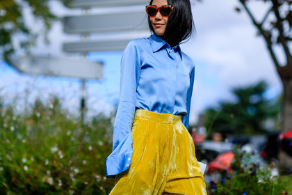 atmosphere details, blue shirt, detail, fashion week, frenchystyle, FW, horizontal, jonathan paciullo, PARIS, PFW, SPRING SUMMER 2017, SS 17, street style, sunglasses, trousers, velvet, yellow pants, yoyo cao