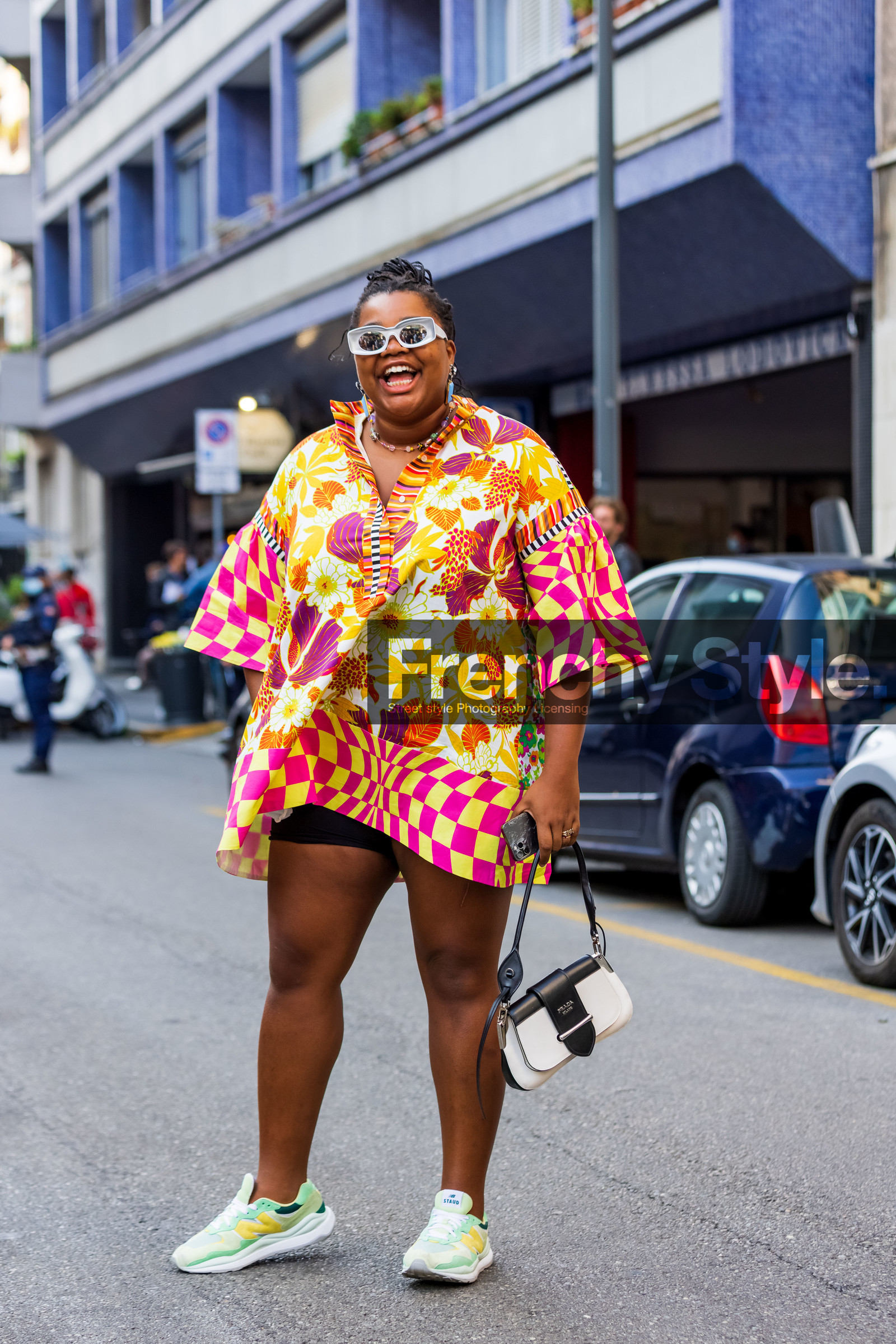 basket, bicolor bag, color, flowers print, Gabriella Karefa-Johnson, leather bag, prada bag, print, printed shirt, short, sneakers, sunglasses, fashion week, frenchystyle, FW, jonathan paciullo, street style, MFW, MILAN, SPRING SUMMER 2022, SS 22, vertical, full length