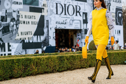 black shoes, christian dior, graphic shirt, high boots, leather bag, leather gloves, leather shoes, printed shirt, striped shirt, tights, yellow bag, yellow dress, yellow gloves, fashion week, frenchystyle, FW, jonathan paciullo, street style, PFW, PARIS, AUTUMN WINTER 2018-2019, FALL WINTER 2018-2019, FW 18-19, horizontal, atmosphere details, doina ciobanu