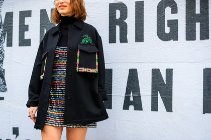 black jacket, black turtleneck, glitter, graphic dress, graphic jacket, printed dress, printed jacket, sequined dress, shiny dress, fashion week, frenchystyle, FW, jonathan paciullo, street style, PFW, PARIS, AUTUMN WINTER 2018-2019, FALL WINTER 2018-2019, FW 18-19, horizontal, atmosphere details