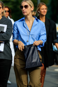 suzanne koller, light blue shirt, striped shirt, kaki pants, metalic frame sunglasses, smoked sunglasses, black leather bag, apc bag, fashion week, frenchystyle, FW, jonathan paciullo, street style, vertical, atmosphere details, detail, MFW, MILAN, SPRING SUMMER 2020, SS 20