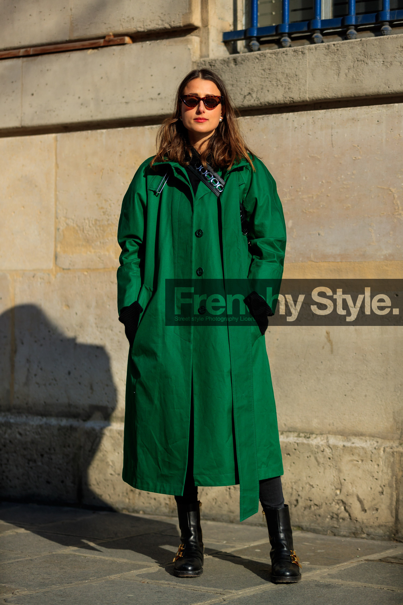 black shoes, green coat, leather shoes, sunglasses, street style, jonathan paciullo, FW, frenchystyle, fashion week, PFW, PARIS, AUTUMN WINTER 2018-2019, FALL WINTER 2018-2019, FW 18-19, vertical, full length, julia haghjoo