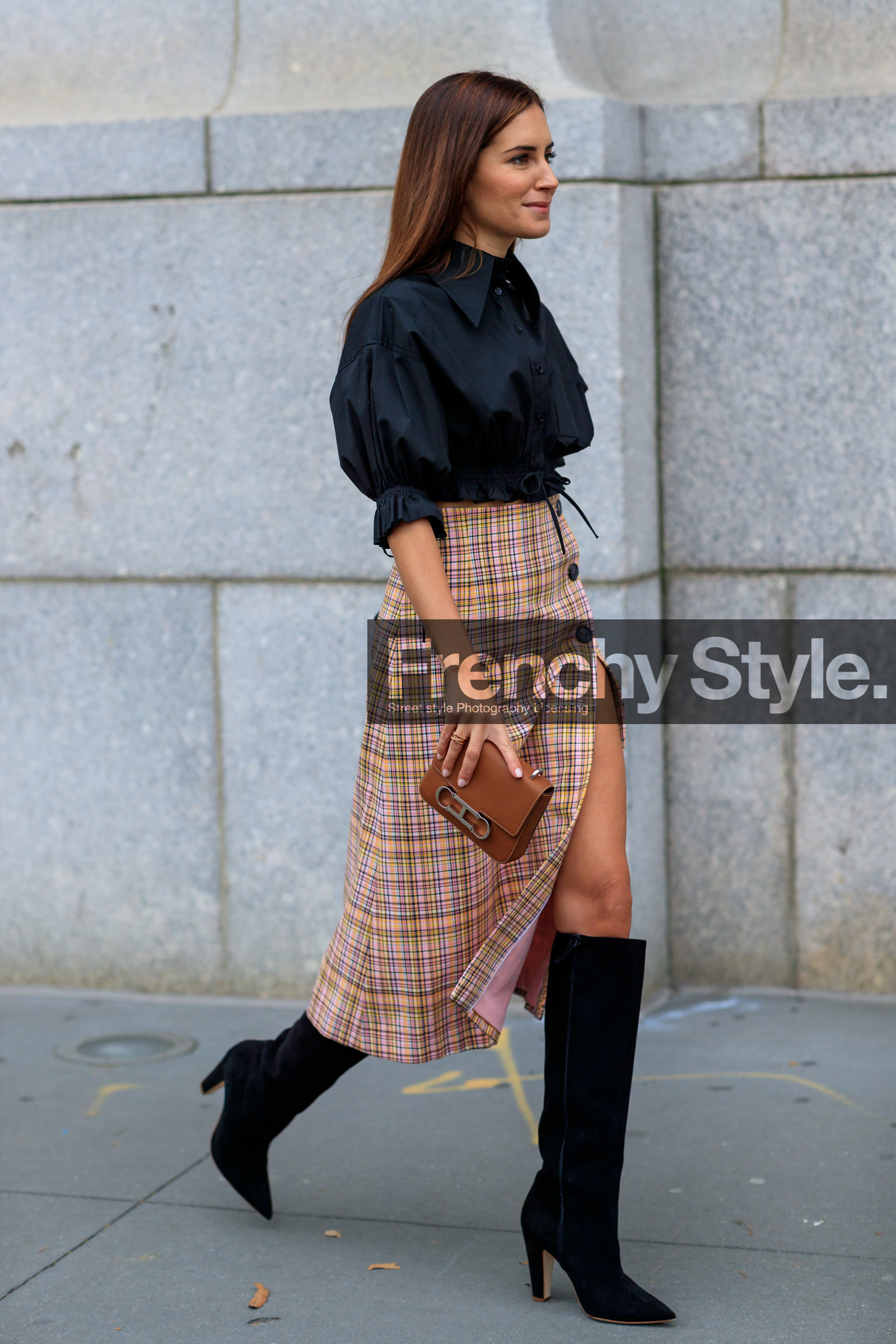 black shirt, black shoes, checked, gala gonzalez, graphic skirt, high boots, high heels, leather bag, leather shoes, pink skirt, plaid, printed skirt, tartan, watch, street style, jonathan paciullo, frenchystyle, NYFW, NEW YORK, AUTUMN WINTER 2019-2020, AW 19-20, FALL WINTER 2019-2020, FW 19-20, fashion week, FW, vertical, full length