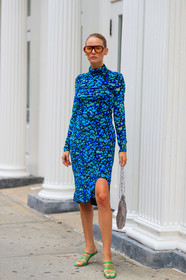 blue dress, floral, flowers, graphic dress, green shoes, high heels, leather bag, leather shoes, megan adelaide, metallic bag, paco rabanne, printed dress, sunglasses, street style, jonathan paciullo, FW, frenchystyle, fashion week, NEW YORK, NYFW, SPRING SUMMER 2020, SS 20, vertical, full length